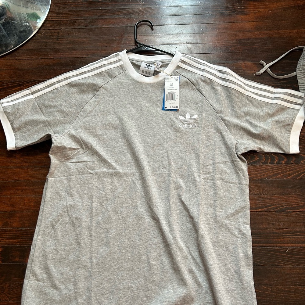 Adidas Men's Gray Short Sleeve Tee